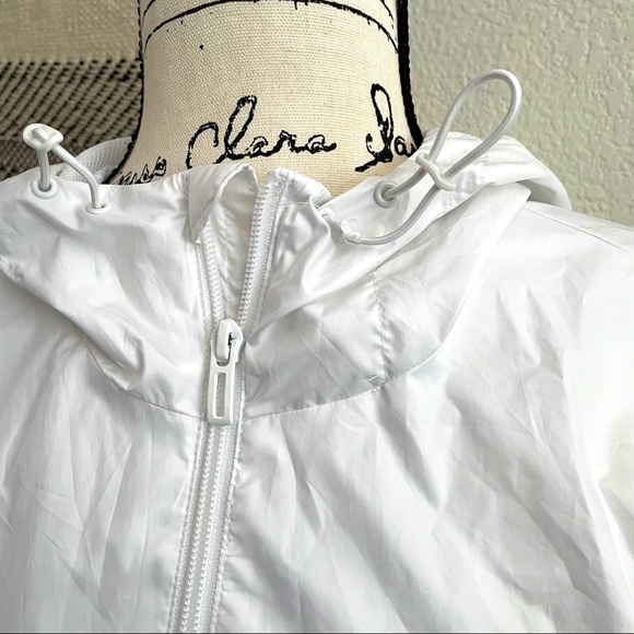 Adidas lightweight windbreaker - Picture 5 of 6